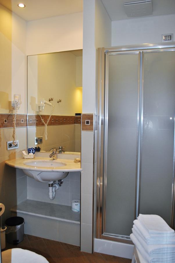 Hotel Residence Baiadelsole 라이구에글리아 외부 사진