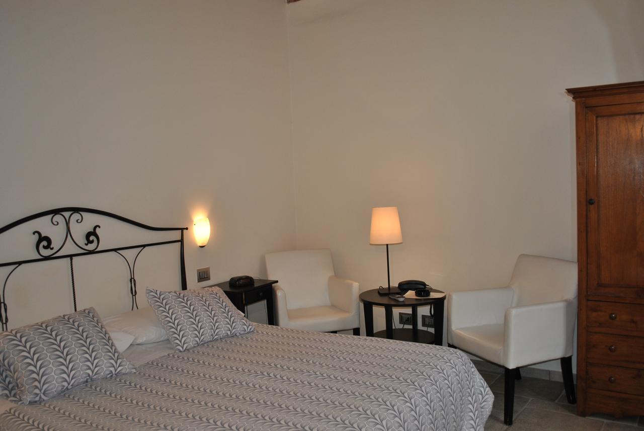 Hotel Residence Baiadelsole 라이구에글리아 외부 사진